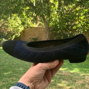 Stuart Weitzman navy and black Ballet Flats SZ 8.5